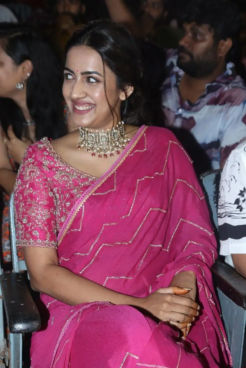 Telugu Actress Niharika Konidela In Beautiful Pink Saree Blouse